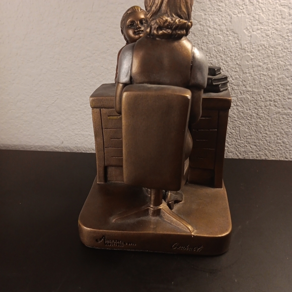 GORGEOUS Authentic Austin Sculpture TEACHER-STUDENT 8" Mixed Metal Sculpture. - Picture 4 of 8